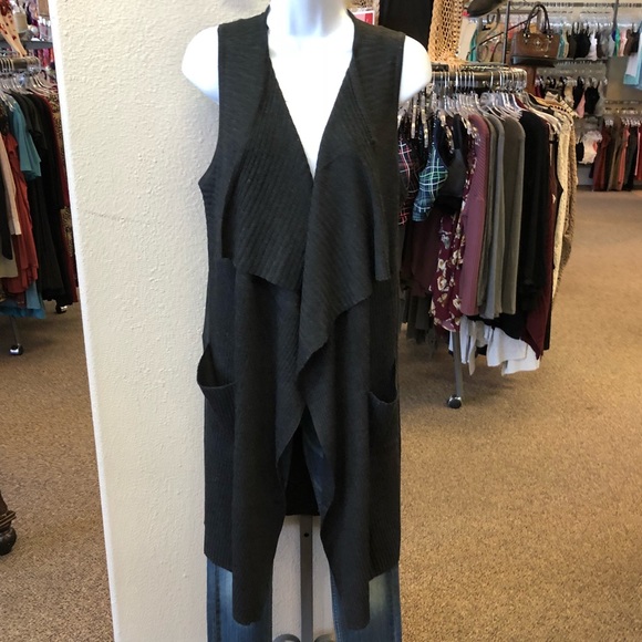 New Black Wavy Cardigan - Picture 1 of 5
